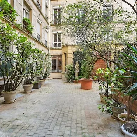 511 Tour - Superb In Apartment