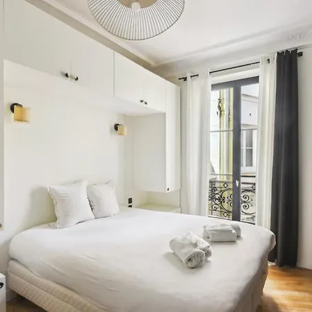511 Tour - Superb In Apartment